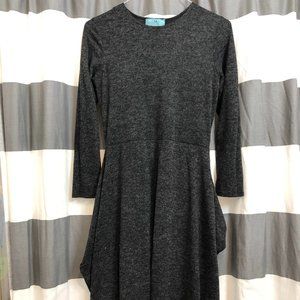 Bella Donna Modest gray midi dress